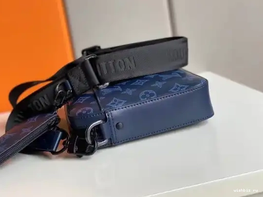 WIS VUITTON LOUIS DUO MESSENGER 0528